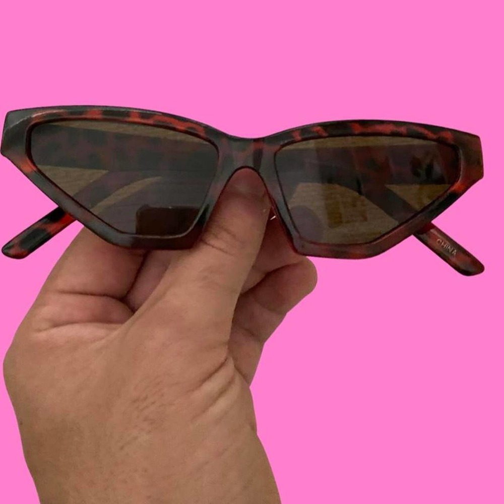 Vintage style cat eye sunglasses